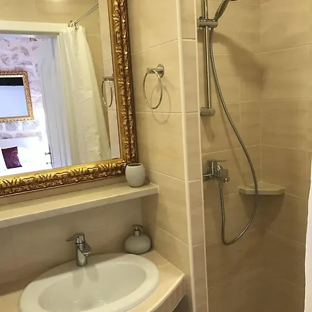 Casa de hóspedes Sigurata Ii 3*